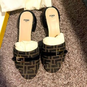 Fendi Slides